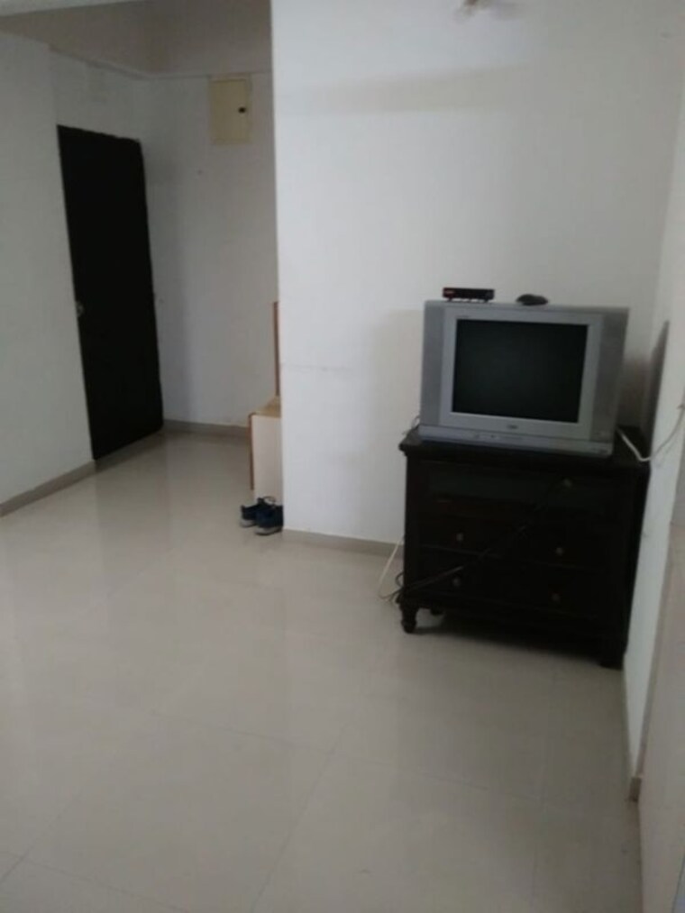 Room, kudasan 3 Bedroom 1400 Sq.Ft. Apartment In Kudasan Gandhinagar 10123074