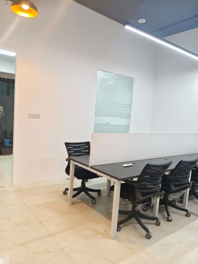 Team Area, sector 63 Commercial Office Space 450 Sq.Ft. In Sector 63 Noida 10123051