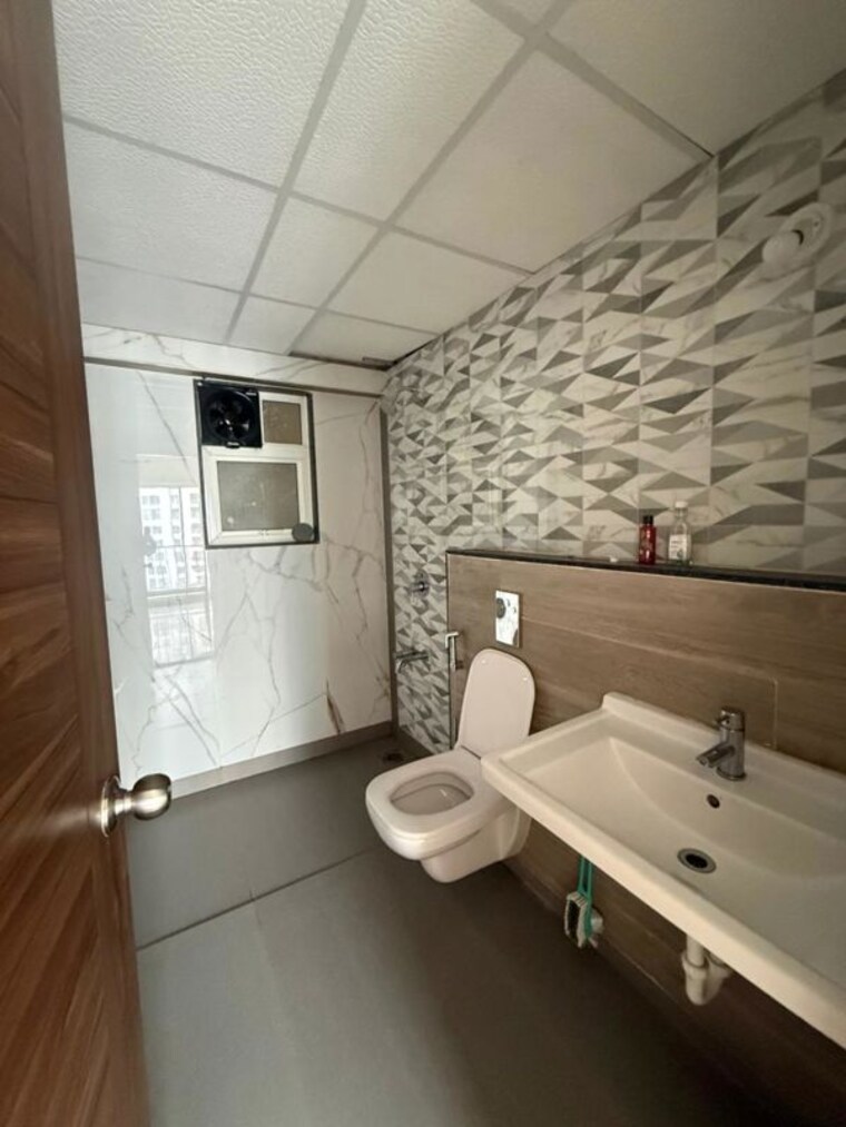 Bathroom, hinjewadi phase 3 2 Bedroom 650 Sq.Ft. Apartment In Hinjewadi Phase 3 Pune 10123087