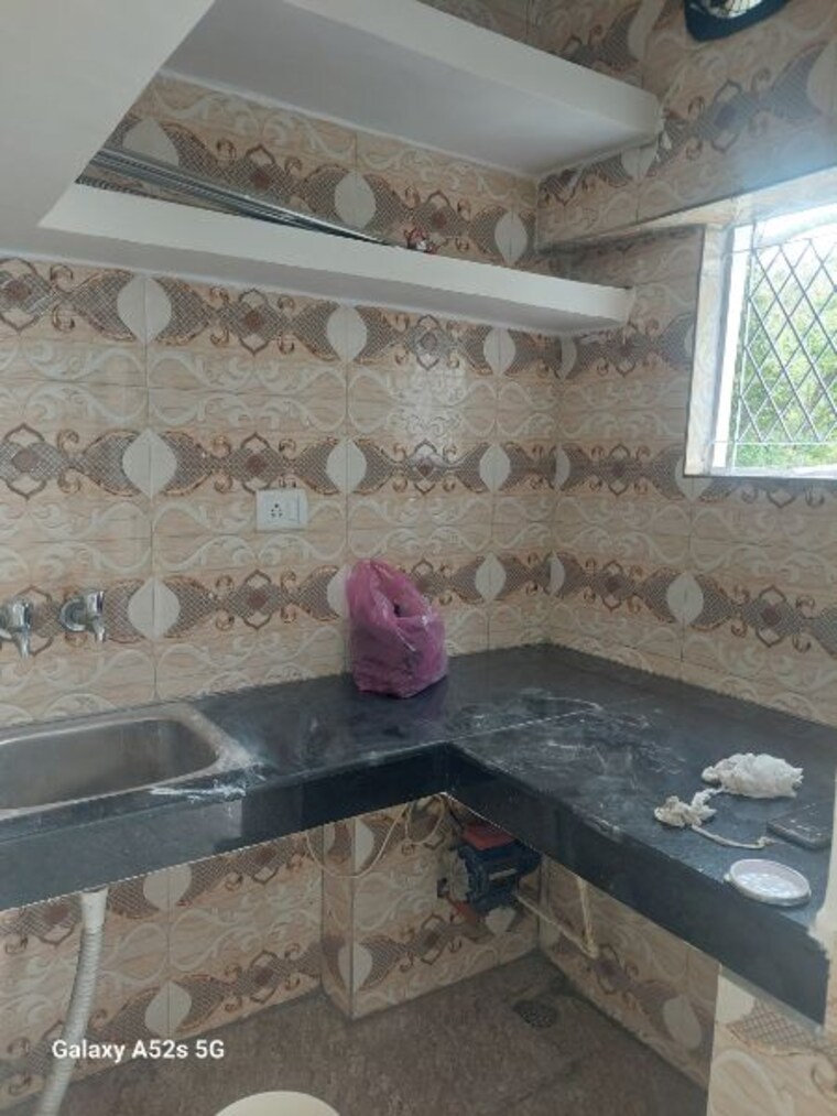 Kitchen, adchini 1 RK 300 Sq.Ft. Apartment In Adchini Delhi 10123121
