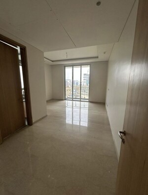 Room in 3 BHK Apartment at Adani Ten BKC, Bandra East – for Rent