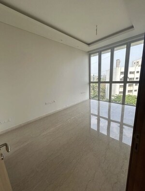Room in 3 BHK Apartment at Adani Ten BKC, Bandra East – for Rent