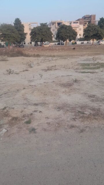  Plot For Sale in Sector 78