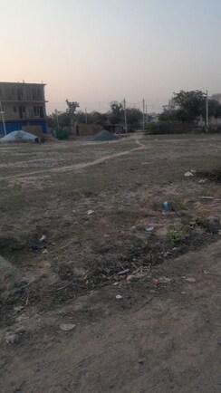 Plot For Sale in Sector 78
