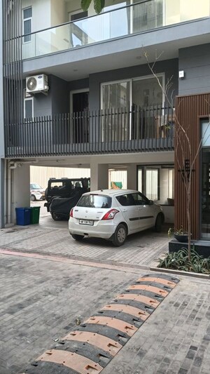 Parking in 2.5 BHK Apartment at M3M Soulitude, Sector 89 – for Rent