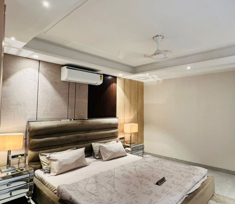 3 BHK + Pooja Room 1980 Sq.Ft. Apartment in Emaar MGF The Palm Drive Studios