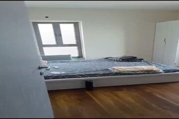 Bedroom in 2 BHK Apartment at Siddha Seabrook, Kandivali West – for Rent