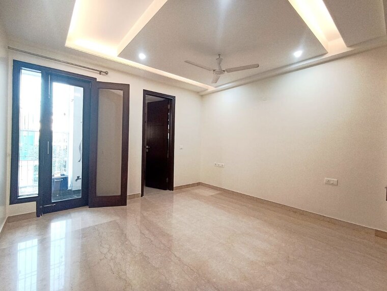 Room, greater kailash i 3 Bedroom 2000 Sq.Ft. Apartment In Greater Kailash I Delhi 10123470