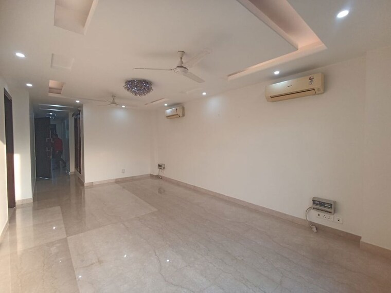 Room, greater kailash i 3 Bedroom 2000 Sq.Ft. Apartment In Greater Kailash I Delhi 10123470