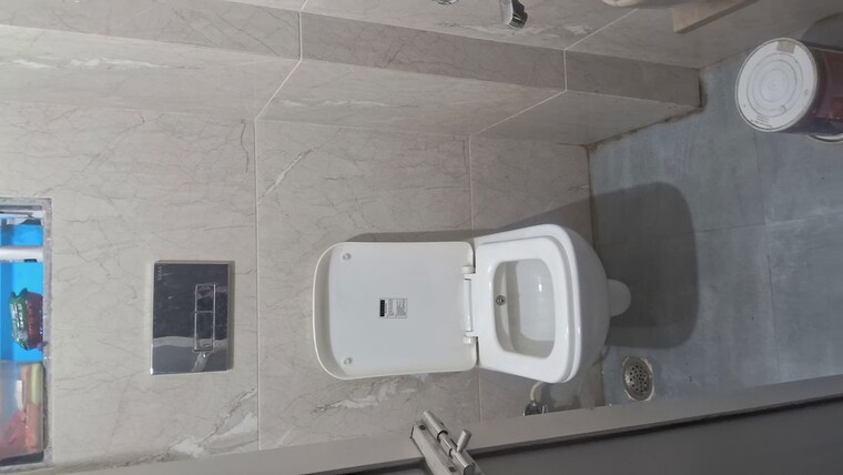 Bathroom, kopar khairane sector 2 1 Bedroom 650 Sq.Ft. Apartment In Kopar Khairane Sector 2 Navi Mumbai 10123925