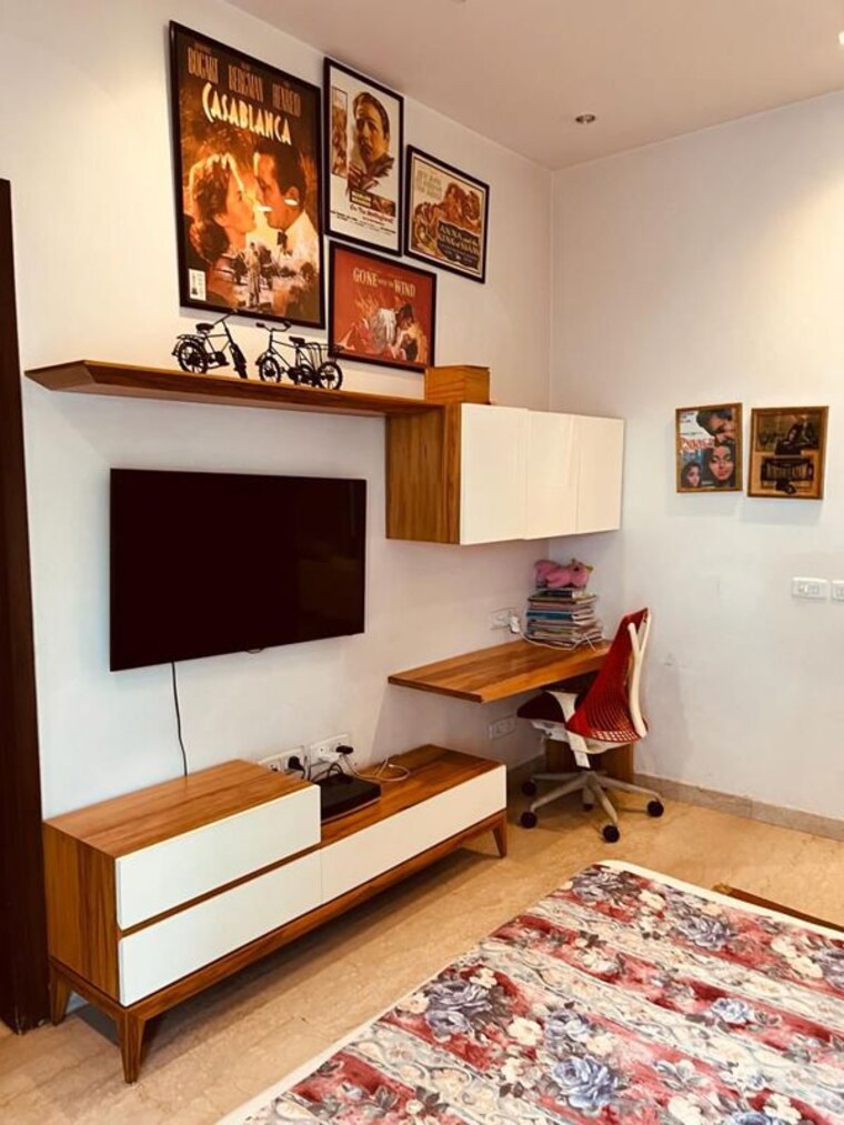 Room, panchsheel park 4 Bedroom 4500 Sq.Ft. Apartment In Panchsheel Park Delhi 10123568