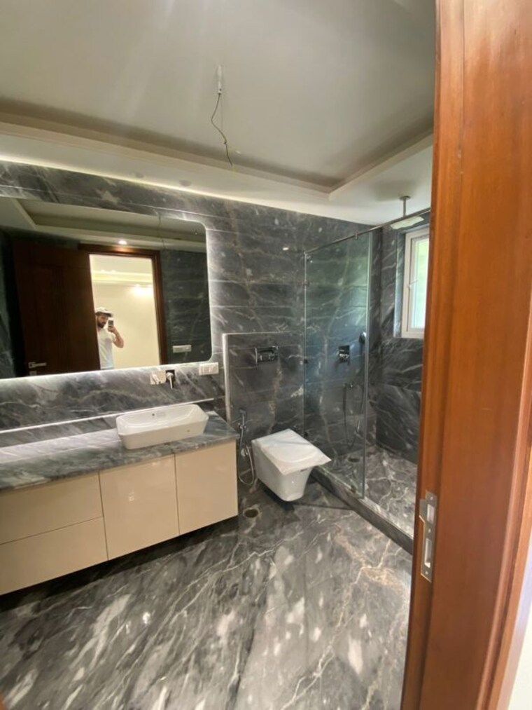 Kitchen, panchsheel enclave 3 Bedroom 829 Sq.Ft. Builder Floor In Panchsheel Enclave Delhi 10124001