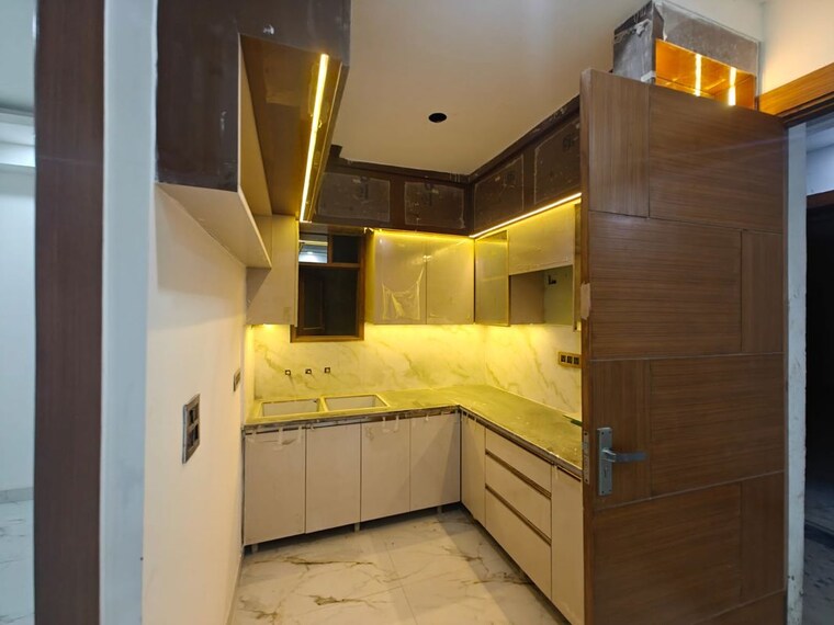Kitchen, sector 73 2 Bedroom 1000 Sq.Ft. Apartment In Sector 73 Noida 10124119