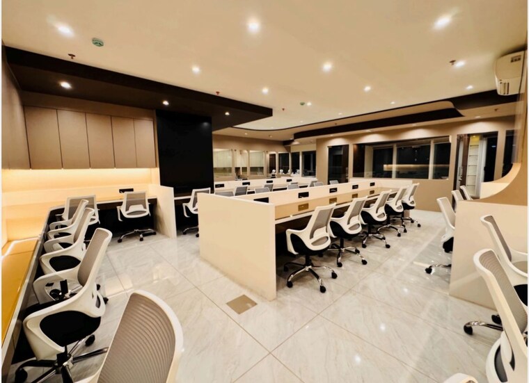 Team Area, lotus-link-square Commercial Office Space 1700 Sq.Ft. In Andheri West Mumbai 10124346