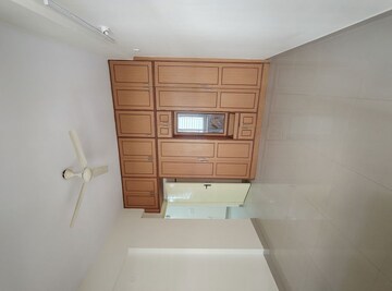 Room in 2 BHK Apartment at Purvi Lotus, Hsr Layout – for Rent