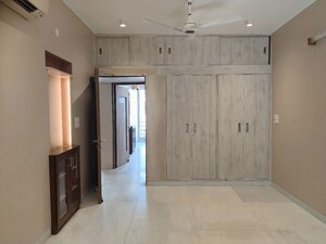 Room in 3 BHK Apartment at Vasant Kunj – for Rent