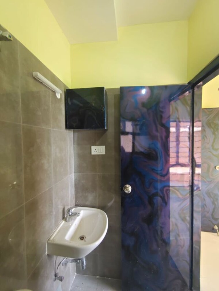 Bathroom, dtc-southern-heights 2 Bedroom 940 Sq.Ft. Apartment In Joka Kolkata 10124519