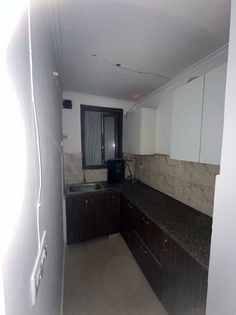 Kitchen, paryavaran complex 2 Bedroom 805 Sq.Ft. Builder Floor In Paryavaran Complex Delhi 10124652