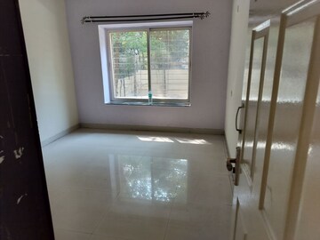 Room in 2 BHK Apartment at Mirchandani Palms, Rahatani – for Sale