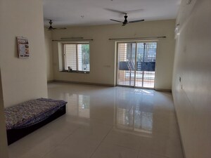 2 BHK Apartment For Sale in Mirchandani Palms, Rahatani