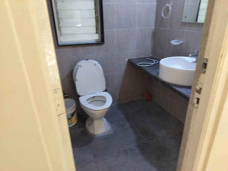 Bathroom, mirchandani-palms 2 Bedroom 1200 Sq.Ft. Apartment In Rahatani Pune 10124786