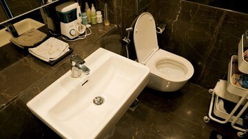 Team Area in 4 BHK Apartment at Lodha The Park, Worli – for Rent