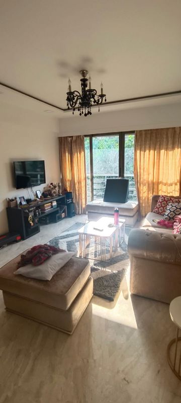 3 BHK + Pooja Room Apartment For Rent in Khar West