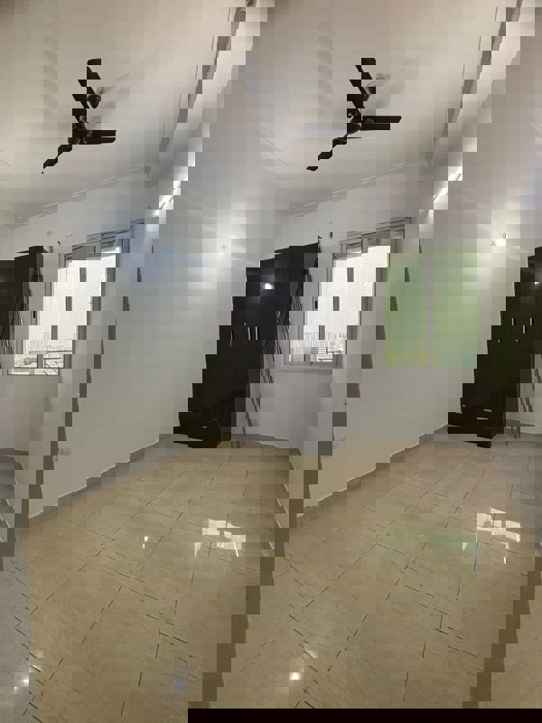 3.5 BHK + Servant Room Apartment For Sale in Amrapali Zodiac