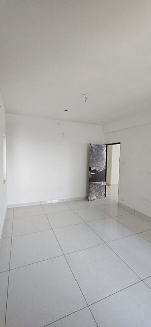 Room in 2 BHK Apartment at Aparna Cyber Heights, Osman Nagar – for Sale