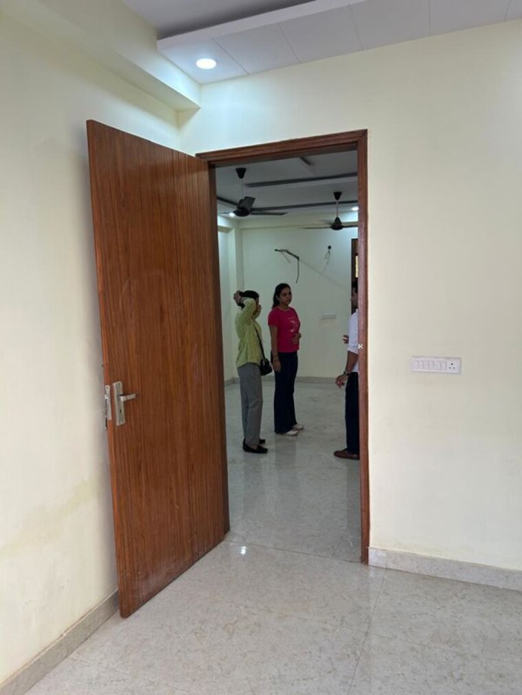 Room, sector 75 3 Bedroom 1614 Sq.Ft. Apartment In Sector 75 Faridabad 10125011