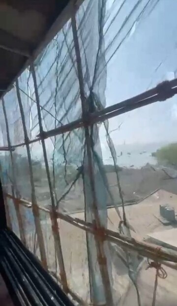 Staircase in 2.5 BHK Apartment at Gitanjali Apartmnet, Colaba – for Sale