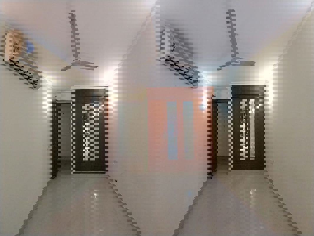 4 BHK + Extra Room,Basement 2170 Sq.Ft. Builder Floor in Ambience Island Lagoon