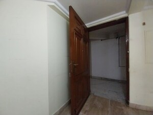 Room in 4 BHK Builder Floor at Ambience Island Lagoon, Sector 24 – for Sale