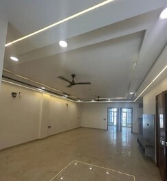4 BHK + Pooja Room,Servant Room Apartment For Rent in Heena Jower