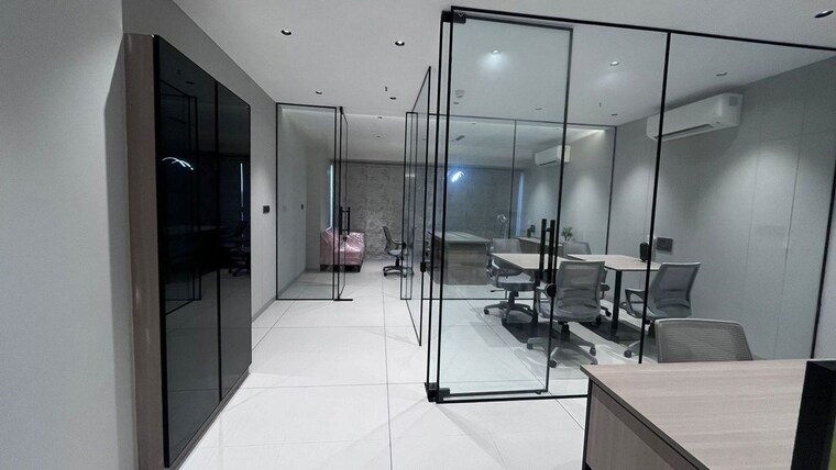 Kitchen, piplod Commercial Office Space 745 Sq.Ft. In Piplod Surat 10125270