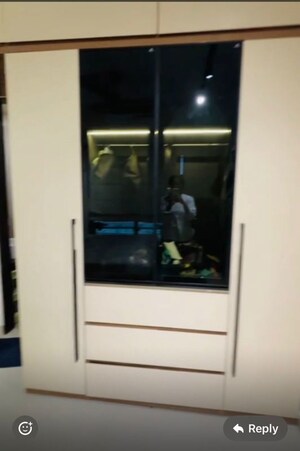 Furnished Amenities in 1 BHK Apartment at Andheri East – for Sale