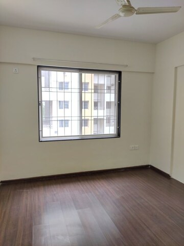 Room in 3 BHK Apartment at DSK Gandhakosh, Baner – for Rent