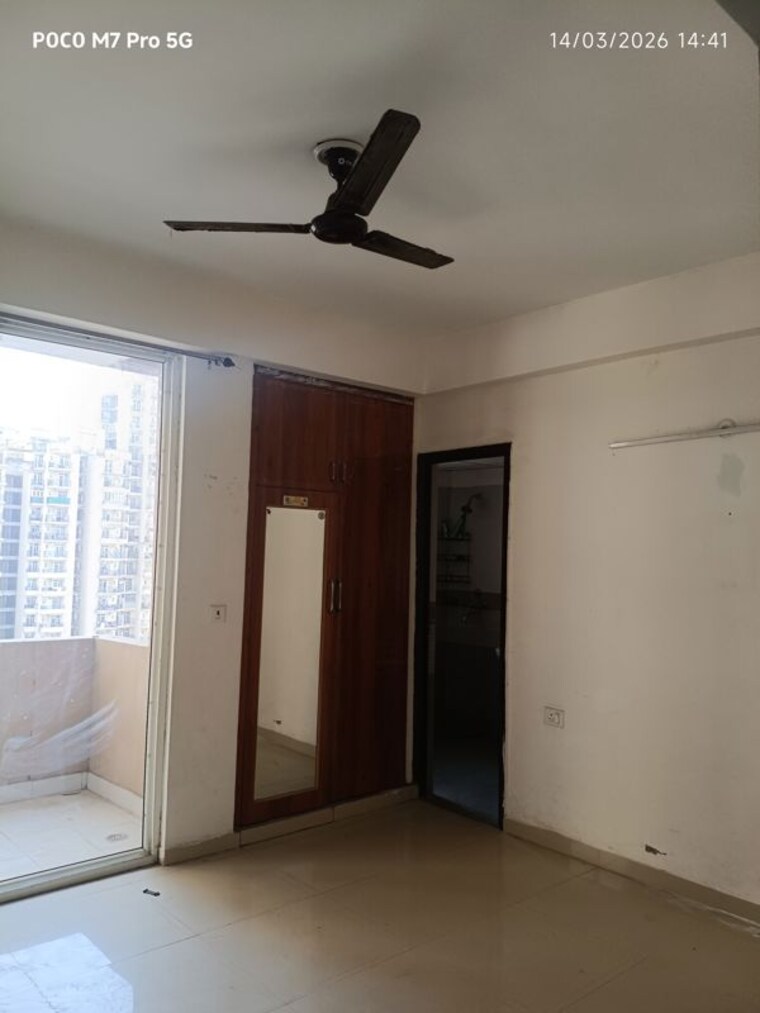 Room, gaur city 2 3 Bedroom 1536 Sq.Ft. Apartment In Gaur City 2 Greater Noida 10125429