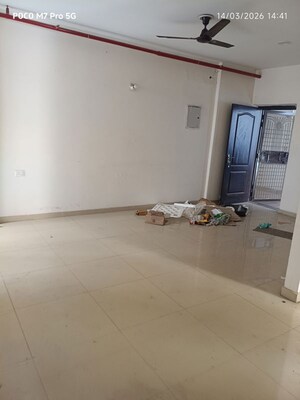 Room in 3 BHK Apartment at Gaur City 2 – for Rent