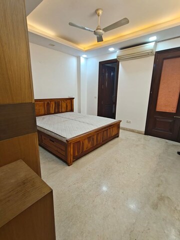 Bedroom in 3 BHK Builder Floor at Nizamuddin East – for Rent