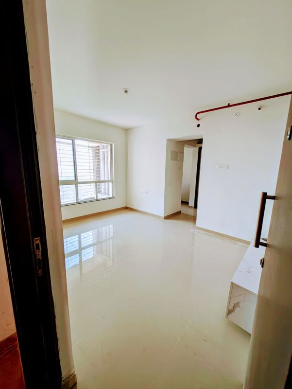 1 BHK + Study Room Apartment For Sale in Owale