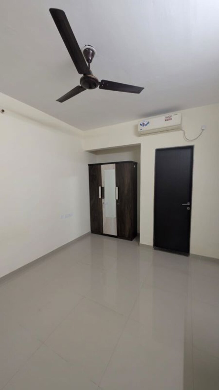 Room, owale 1 Bedroom 450 Sq.Ft. Apartment In Owale Thane 10125502