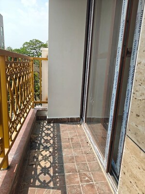 Balcony in 1 BHK Independent House at Agara – for Rent