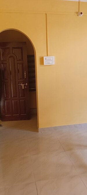 Room in 1 BHK Villa at Six Mile – for Rent