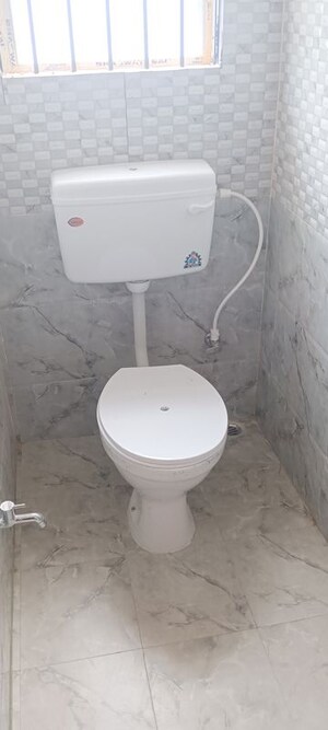 Bathroom in 1 BHK Villa at Six Mile – for Rent