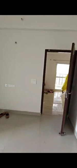 Furnished Amenities in 3 BHK Apartment at Amrapali Terrace Homes, Tech Zone 4 Greater Noida – for Rent