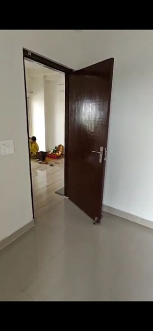 Furnished Amenities in 3 BHK Apartment at Amrapali Terrace Homes, Tech Zone 4 Greater Noida – for Rent