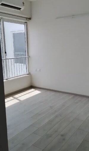 Room in 3 BHK Apartment at Shapoorji Pallonji Joyville Phase 3, Sector 102 – for Rent