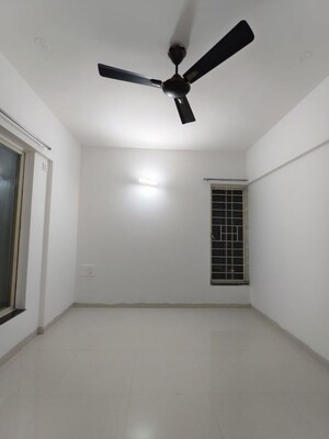 Room in 2 BHK Apartment at Sinhagad Road – for Sale
