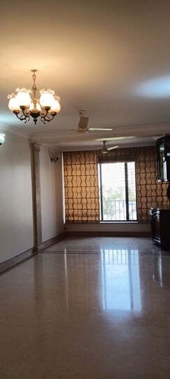 3 BHK Apartment For Sale in Versova Gayatri